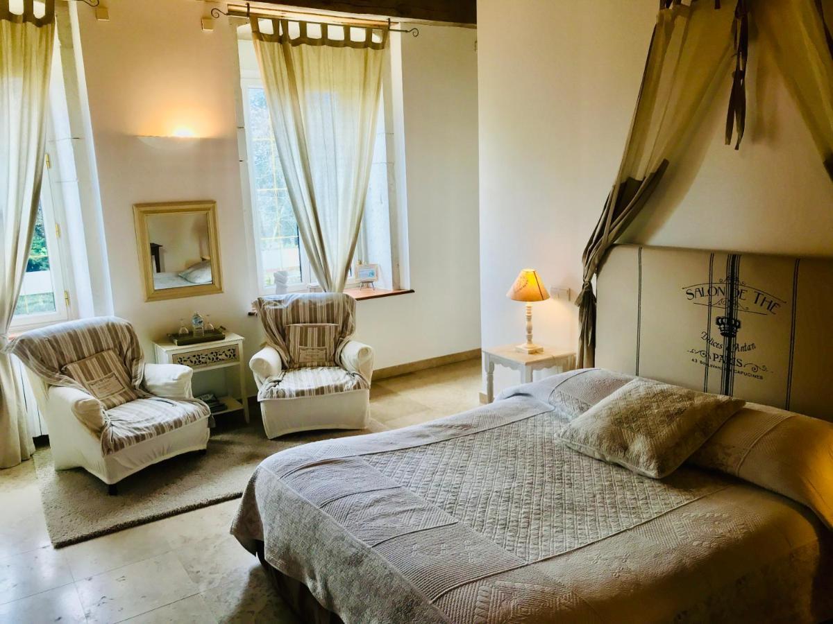 Bed and Breakfast Domaine Du Manoir Les Avenières Esterno foto