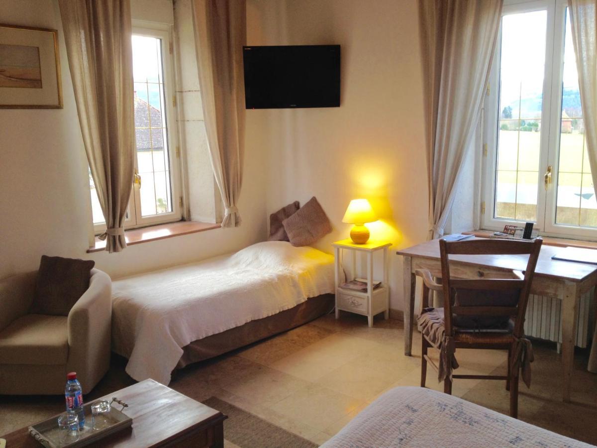 Bed and Breakfast Domaine Du Manoir Les Avenières Esterno foto