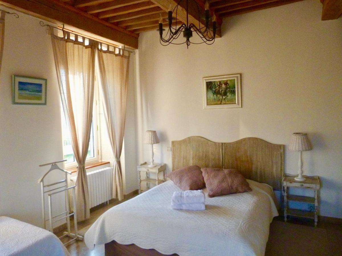Bed and Breakfast Domaine Du Manoir Les Avenières Esterno foto