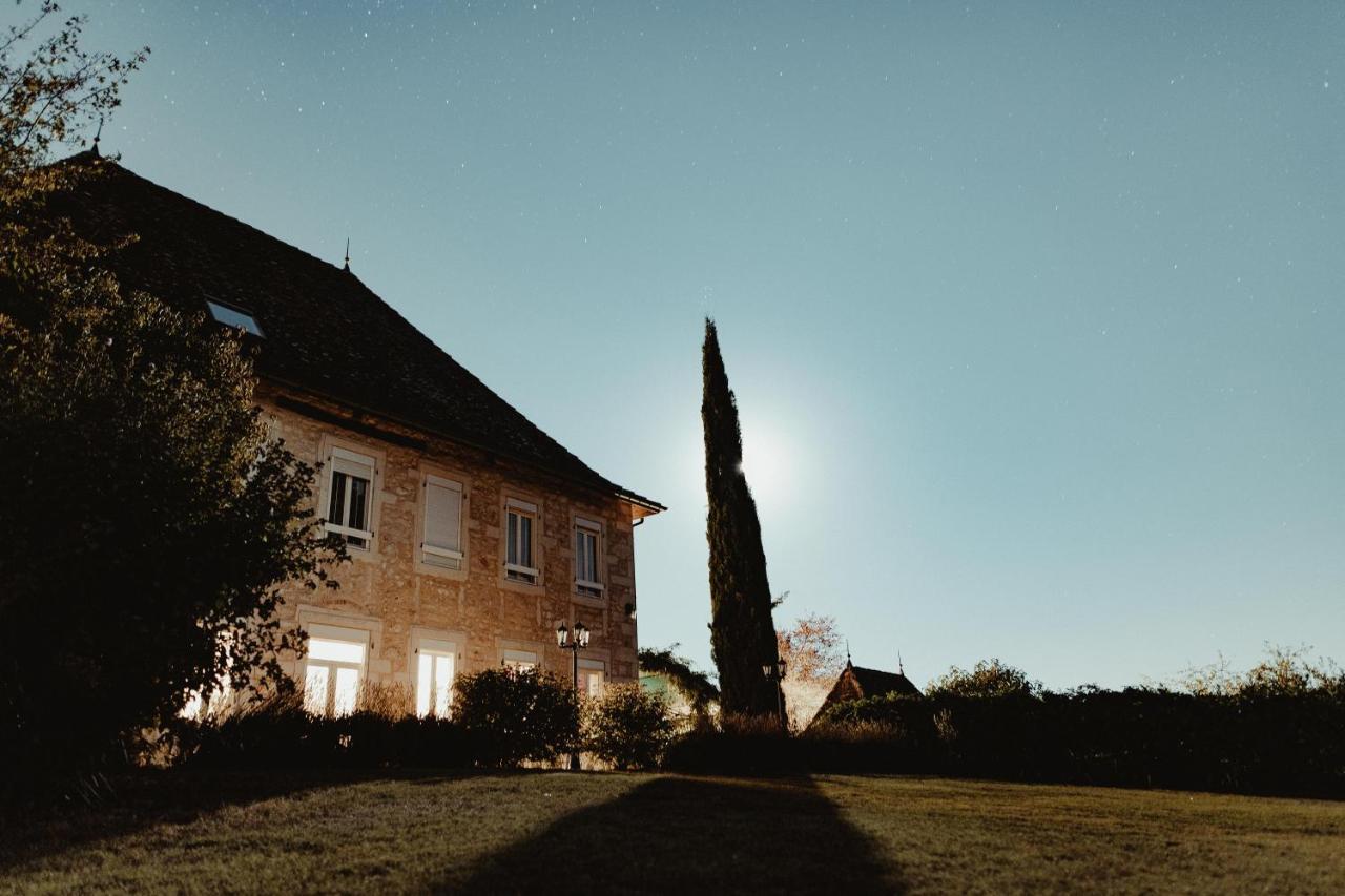Bed and Breakfast Domaine Du Manoir Les Avenières Esterno foto